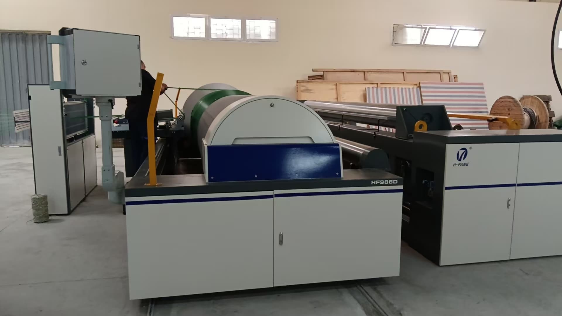 Sectional warping machine