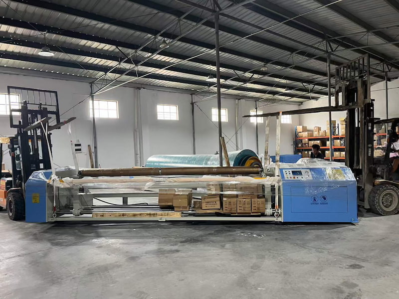 How does sectional warping machine upgrade silk jacquard quality?